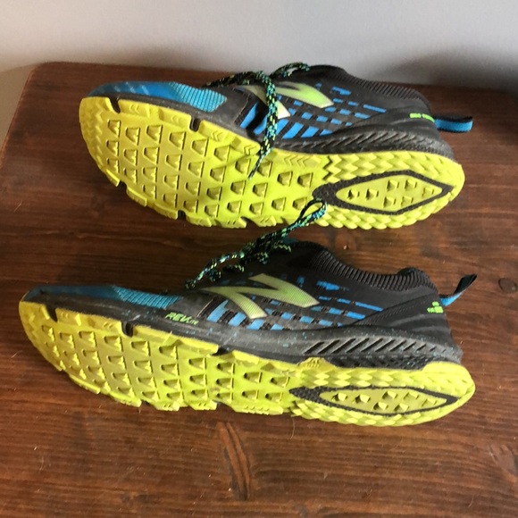 New Balance All Terrain Fuel Core Nitrel Sneakers in Black and Cobalt - Picture 4 of 9